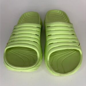 hoka one one Sandals Men Size 11 Comfort Walking Green Rubber Beach Hiking Slide